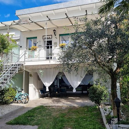 Molo - Residenza Con Accesso Diretto Al Lago Lazise Luaran gambar